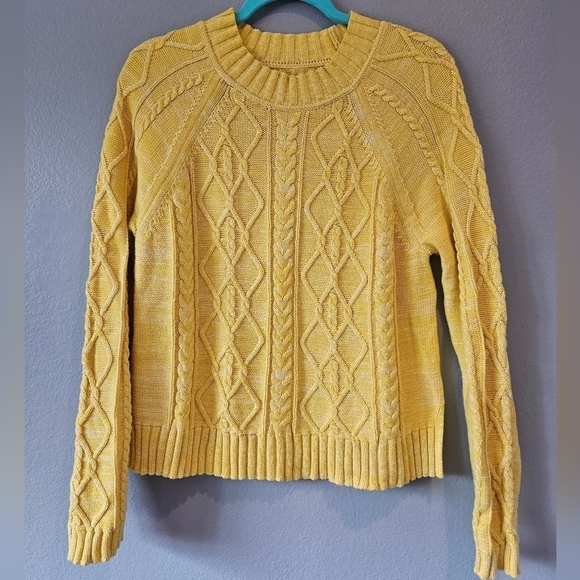 GAP Sweaters - Gap Cable Crew Misted Yellow Knit Sweater Women's Size M